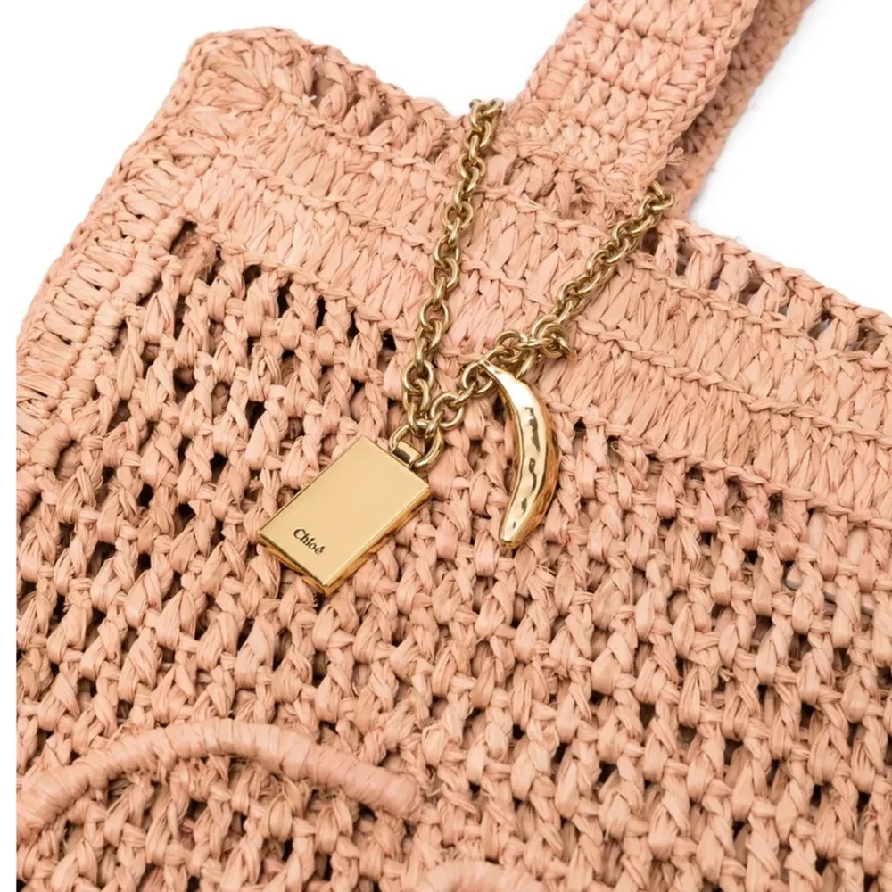 CHLOE Summer Banana logo embroidered raffia tote bag - Picture 2 of 4